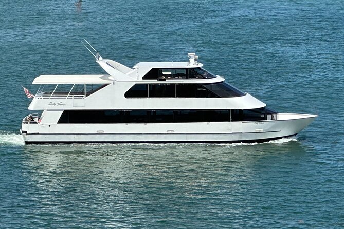 Miami Skyline Boat Cruise Past Millionaire's Homes Optional Stop - Star Island and Fisher Island from the water