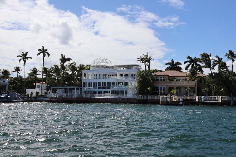 Miami Skyline Cruise of Millionaire Homes - How much value do you get for $17?