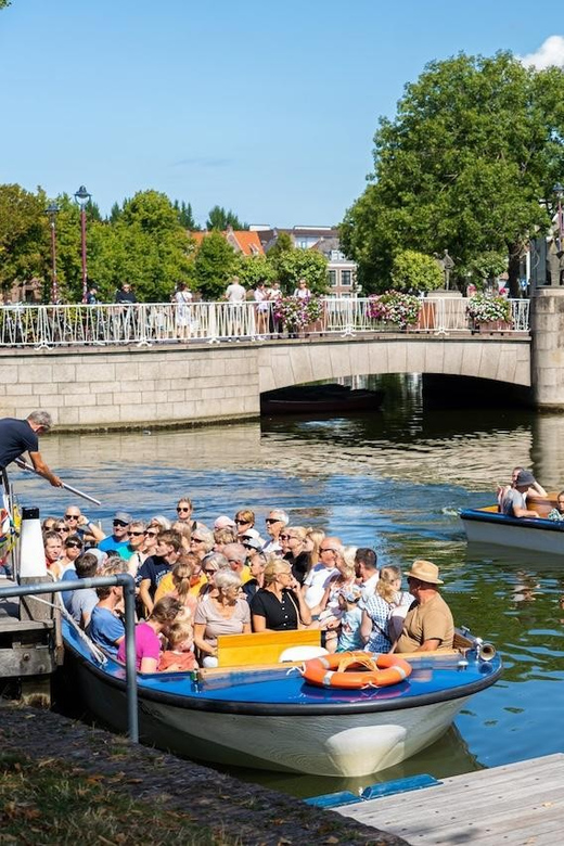 Middelburg: City Canal Cruise - The VOC building and Middelburg’s trading past
