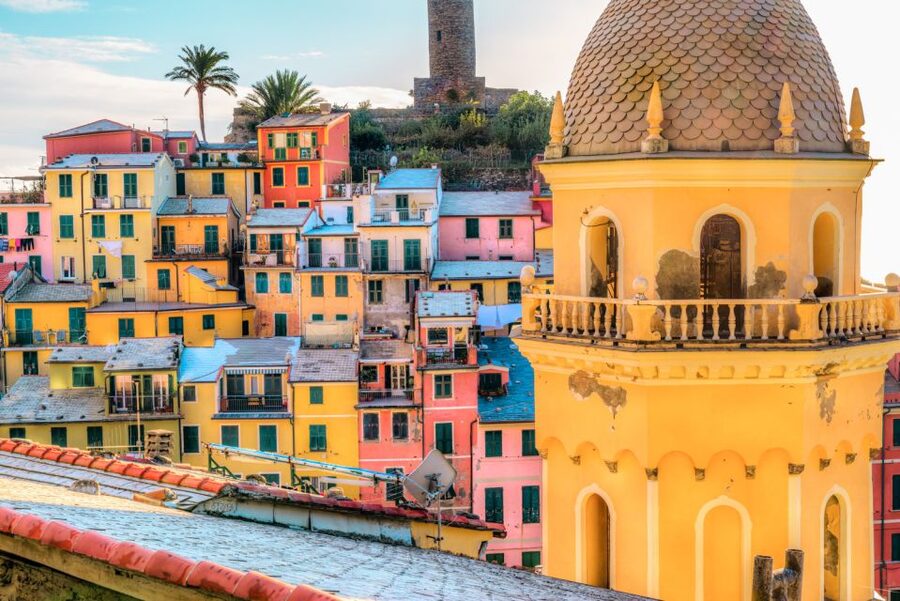 Milan: Cinque Terre Full-Day Guided Trip With Cruise - Monterosso al Mare: the best place for lunch