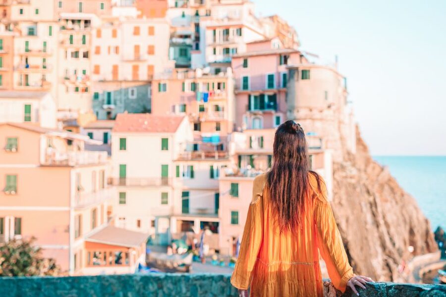 Milan: Cinque Terre Full-Day Guided Trip With Cruise - The train and coach return to Milan