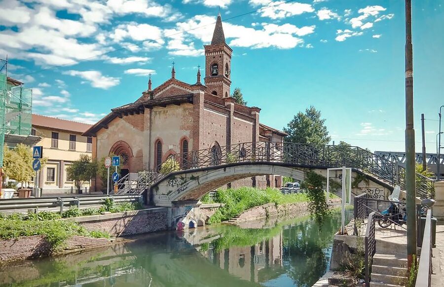 Milan: Navigli Canal Boat Cruise - Why Milan looks better from the Navigli Canal