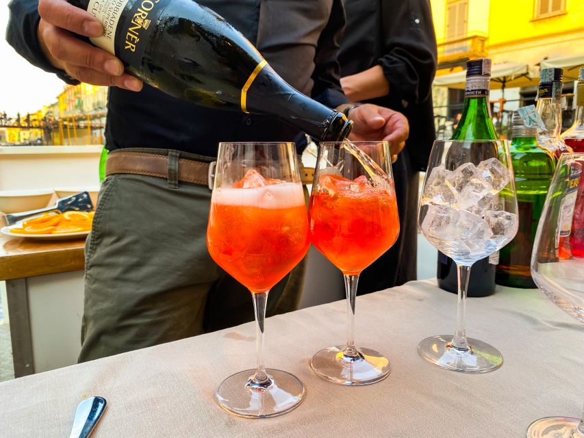 Milan: Navigli District Canal Boat Tour with Aperitivo - San Cristoforo sul Naviglio and Canottieri Milano Olona