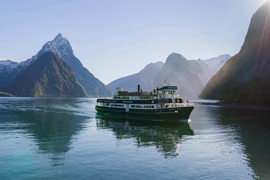 Milford Sound: 2-Hour Wildlife & Nature Cruise - Rain is part of the Milford Sound show