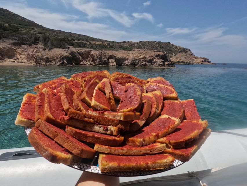 Milos: Half-Day Speedboat Cruise to Klefiko with Snorkeling - Kleftiko and the white volcanic cliffs