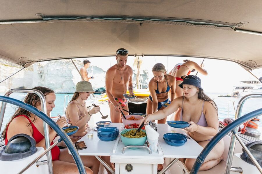 Milos: Kleftiko Cruise with Meal, Drinks and Photos at Sykia - Views of the Catacombs and Klima
