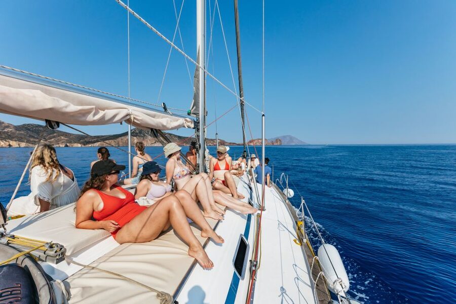 Milos: Kleftiko Cruise with Meal, Drinks and Photos at Sykia - From Adamas to the western coast