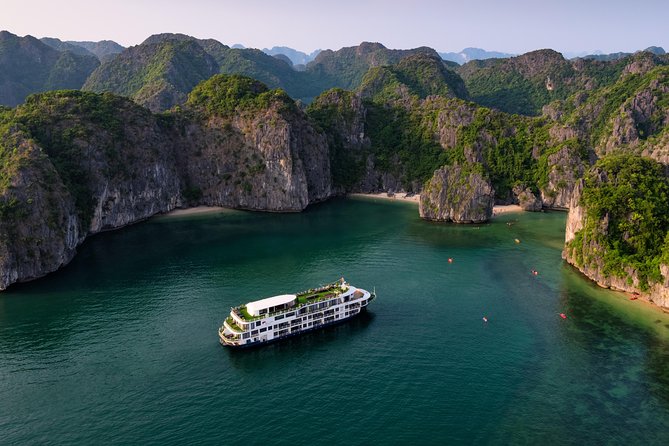 Mon Chéri Cruise 5 star: Unique 2 Days Tuan Chau - Halong bay - Lan Ha Bay - The shipboard experience: comfort with room for activity