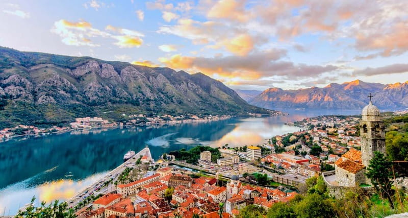 Montenegro Day Trip & Kotor Bay Short Boat Cruise - The ride home and the border gamble