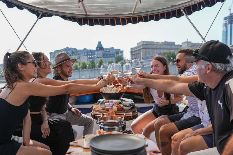 Montreal: Electric Boat Cruise with Onboard Drinks - Why the electric boat changes the ride