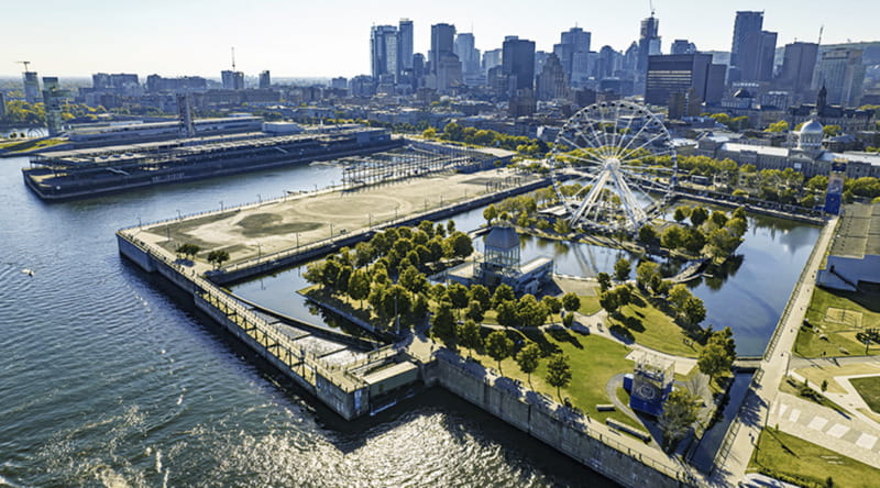 Montréal: Weekend River Brunch Cruise - A glance toward Îles-de-Boucherville National Park
