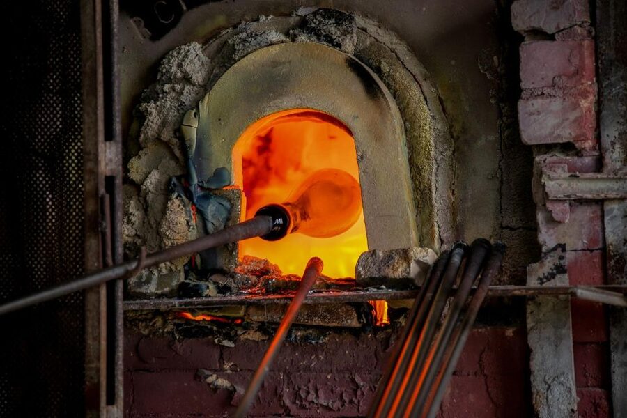 Murano & Burano: Boat Tour with Guide & Glass Factory Visit - Key points to know before booking
