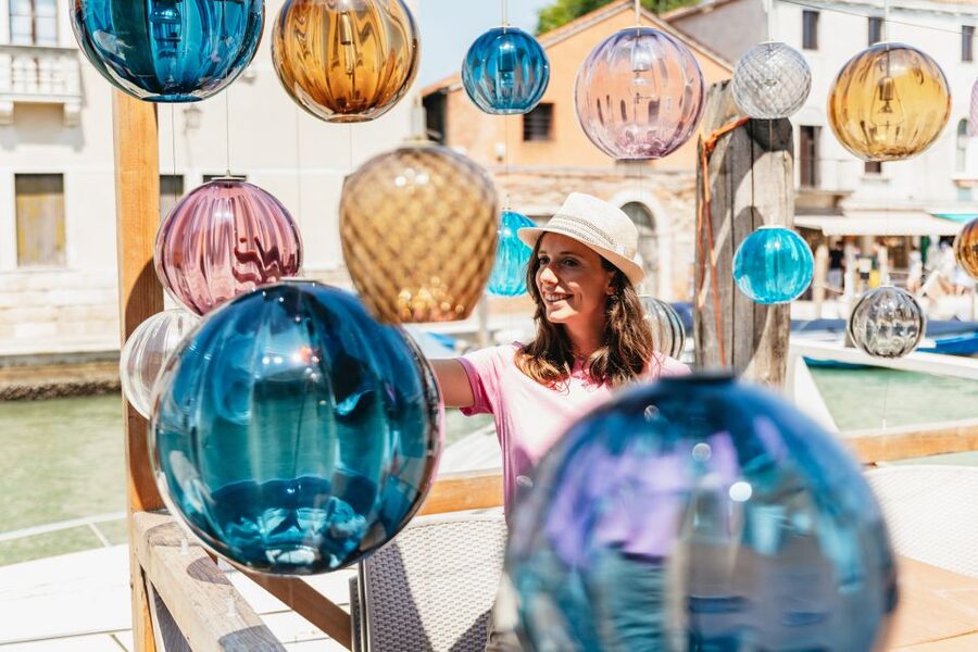Murano & Burano: Boat Tour with Guide & Glass Factory Visit - Why Murano and Burano make a good Venice side trip