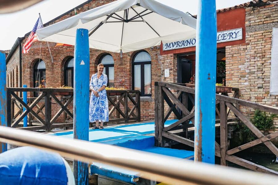 Murano & Burano Guided Tour by Private Boat with Glassmaking - Guides make the schedule work
