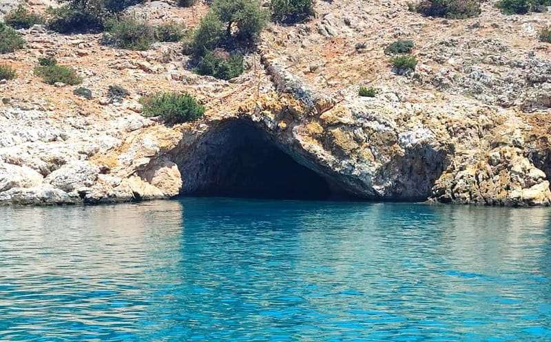 Naxos: Rina Cave-Koufonisi Cruise & Rina Cave Swim with BBQ - Rina Cave: the day’s signature swim