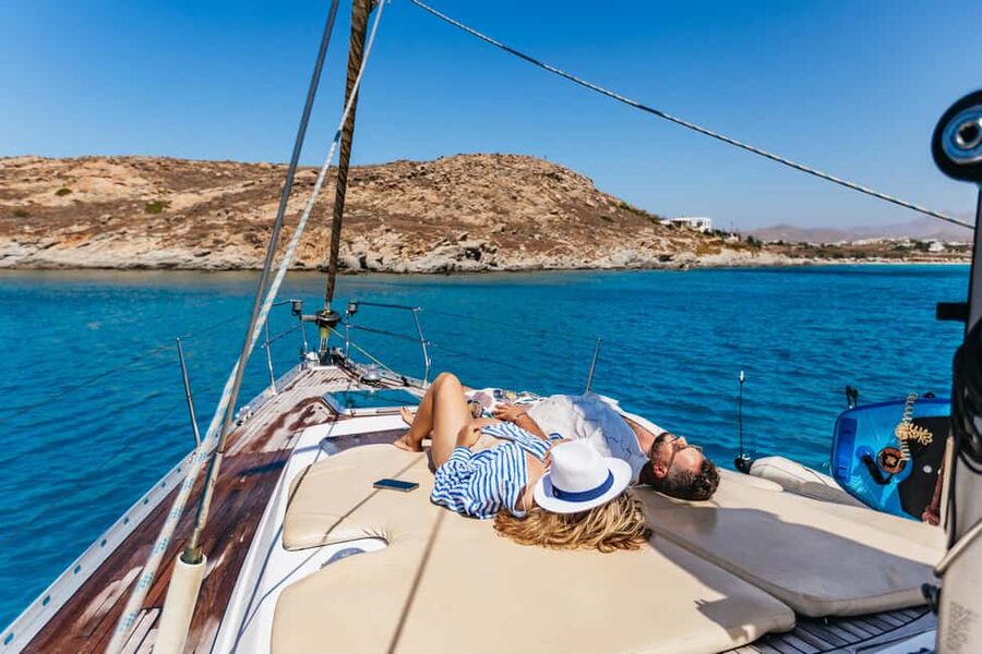 Naxos: Sailing Cruise with Lunch & Drinks - Setting sail from Piso Livadi and the Cycladic coast