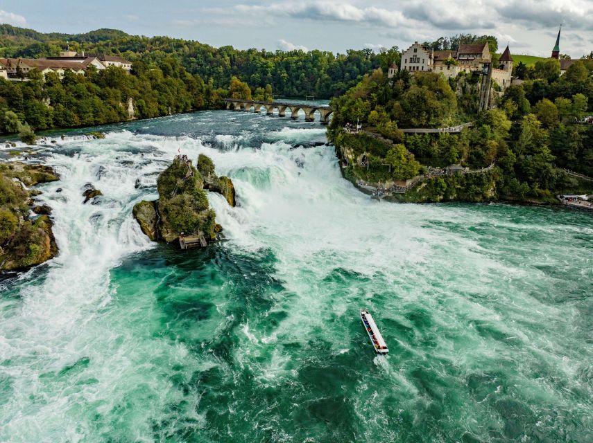 Neuhausen am Rheinfall: Rhine Falls Boat Tour - Turning upstream toward the main event