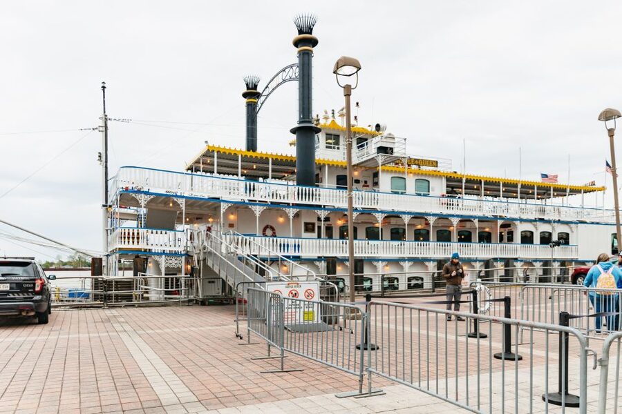 New Orleans: Evening Jazz Boat Cruise with Optional Dinner - Accessibility, stairs, and comfort