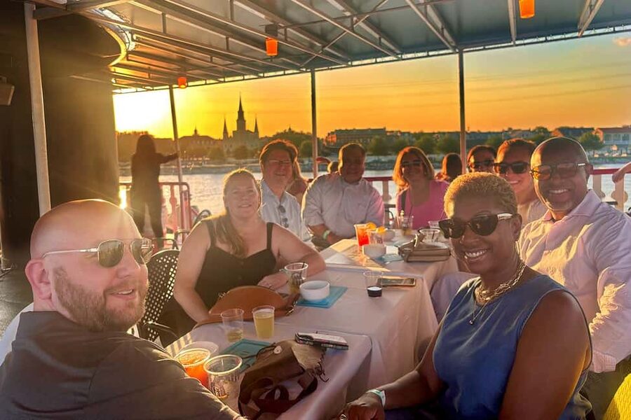 New Orleans: Evening Steamboat Jazz Cruise + Optional Dinner - The Mississippi River Route from 7 to 9 p.m.