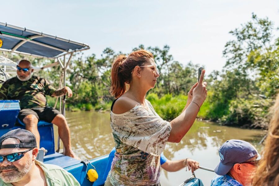New Orleans: High Speed 9 Passenger Airboat Tour - Key points at a glance