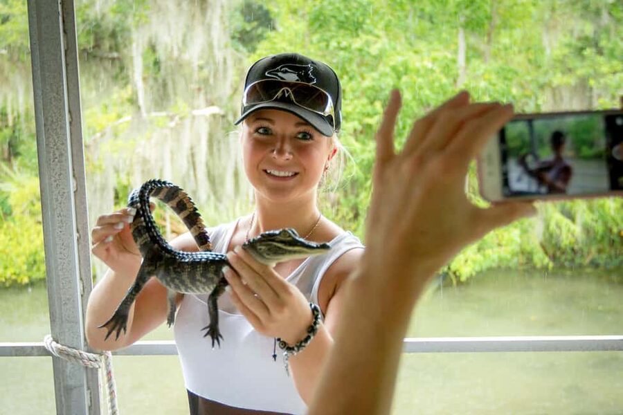New Orleans: Swamp Boat Ride & Oak Alley Plantation Tour - Inside the 1839 Big House
