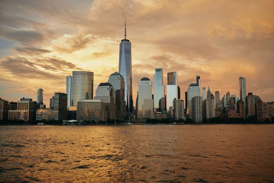New York City: Gourmet Dinner Cruise with Live Music - Key points to know before boarding