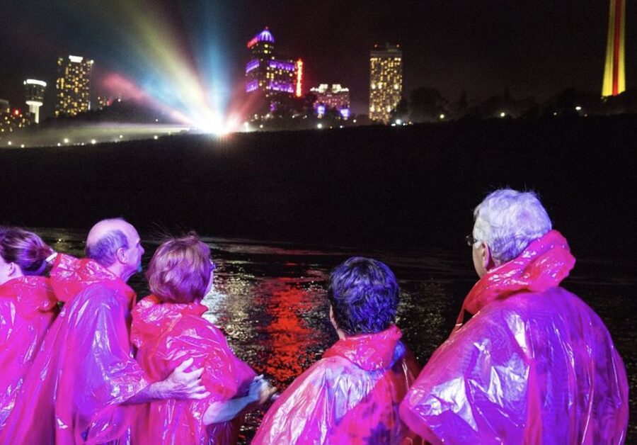 Niagara Falls, Canada: Evening Fireworks Cruise - Practical tips for a better view