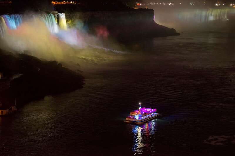Niagara Falls, Canada: Evening Fireworks Cruise - Is $35 a fair price?