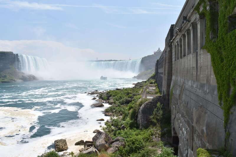 Niagara Falls Day Tour with Boat Ride & Journey Behind Falls - Three hours around Niagara Falls and Clifton Hill