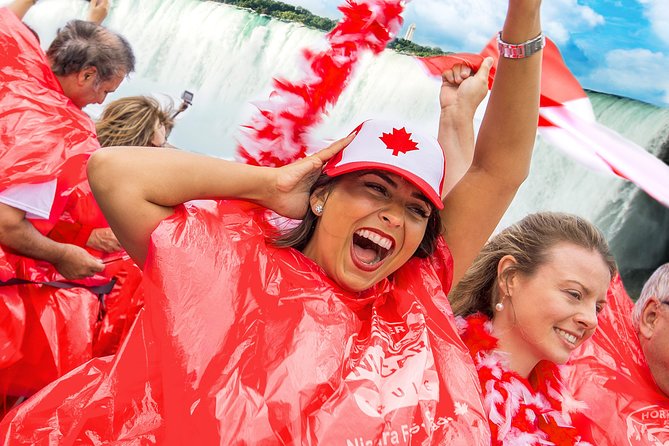 Niagara Falls from Toronto: Skip-the-Line Boat & Skylon Tower - Maple syrup, chocolate, and the food-stop question