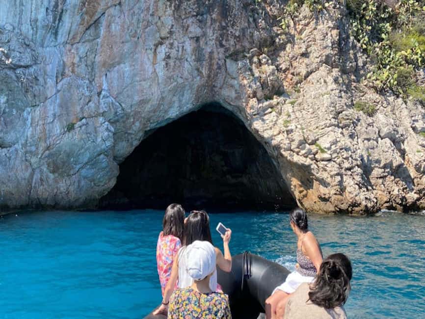 Nice: Coastline Boat Cruise to Monaco - Saint-Jean-Cap-Ferrat and the villa-lined shore