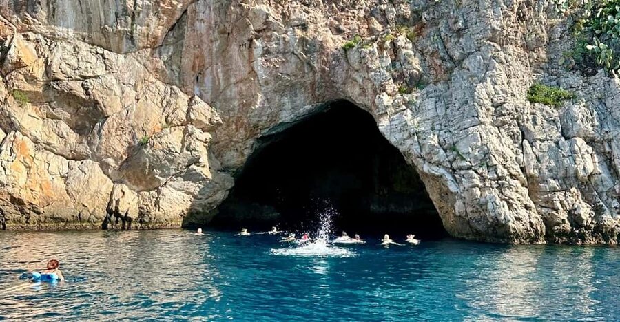 Nice: Mala Caves, Villefranche & Snorkeling Boat Tour - Passing Eze, Beaulieu-sur-Mer, and Cap-Ferrat