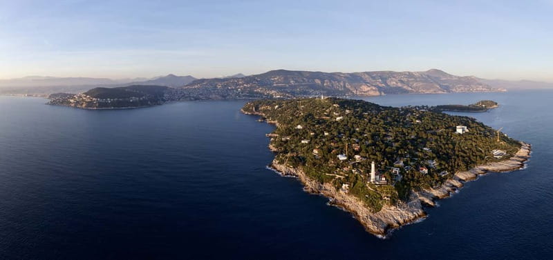 Nice: Snorkeling Speedboat Tour in Villefranche Bay - One hour in the water near Villefranche-sur-Mer