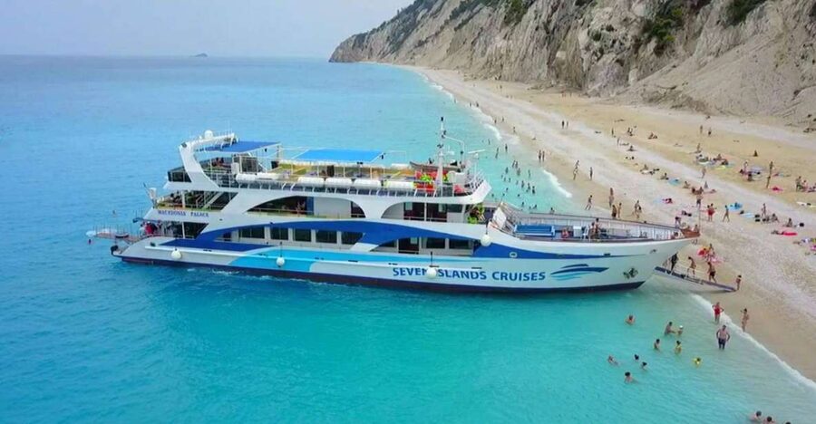 Nidri daily cruise in the Ionian with Makedonia Palace - What this Ionian cruise actually gives you