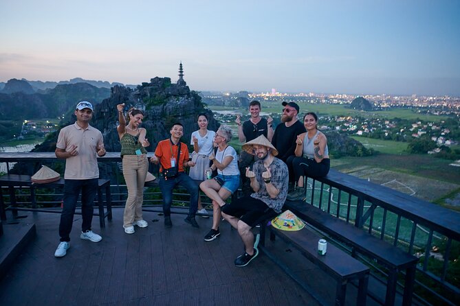 Ninh Binh Day Trip: Hoa Lu-Trang An/Tam Coc-Mua Cave-Cycling-Boat - Lunch at a local restaurant