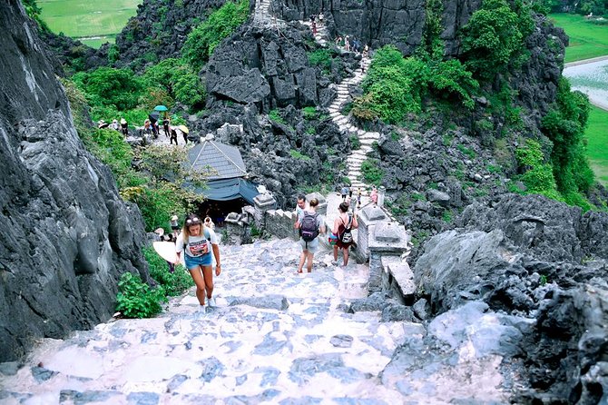 Ninh Binh Full-Day Tour from Hanoi to Hoa Lu, Tam Coc & Mua Cave Via Boat & Bike - Lunch and the value of an all-inclusive day