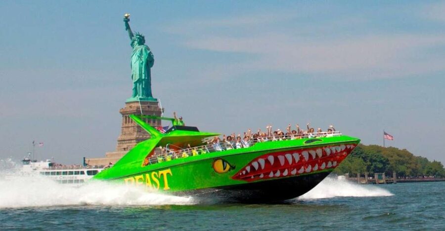 NYC: Circle Line "The Beast" Midtown/Downtown Speedboat Ride - The Midtown and Downtown departure choices