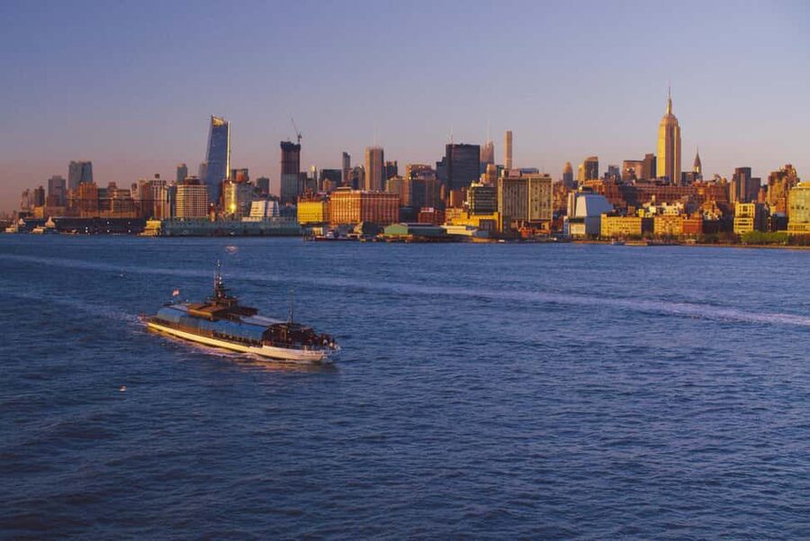 NYC: City Cruises Luxury Brunch, Lunch or Dinner Cruise - What the New York dining cruise is really like