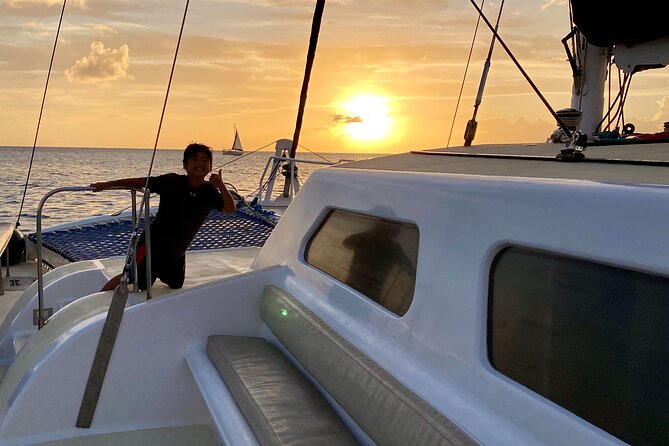 Oahu's Waikiki Coast: Moana’s Sunset Cocktail Sail - The Ride, Wind, and Comfort