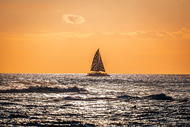 Oahu's Waikiki Coast: Moana’s Sunset Cocktail Sail - Who Will Enjoy This Cruise Most