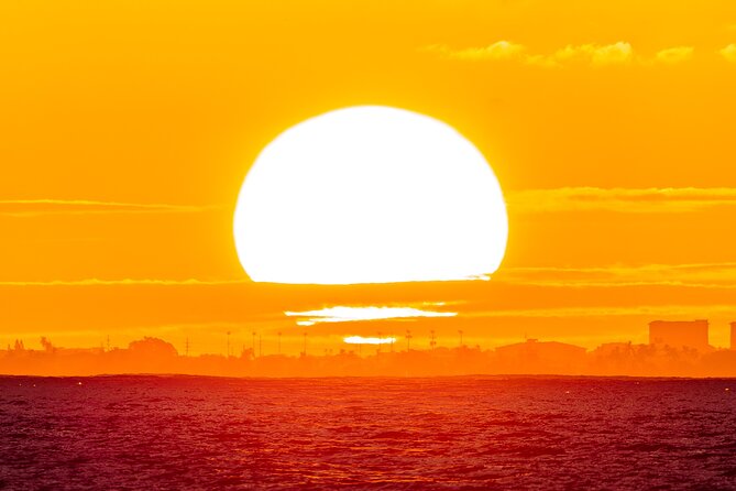 Oahu's Waikiki Coast: Moana’s Sunset Cocktail Sail - Booking, Weather, and Small Practical Details
