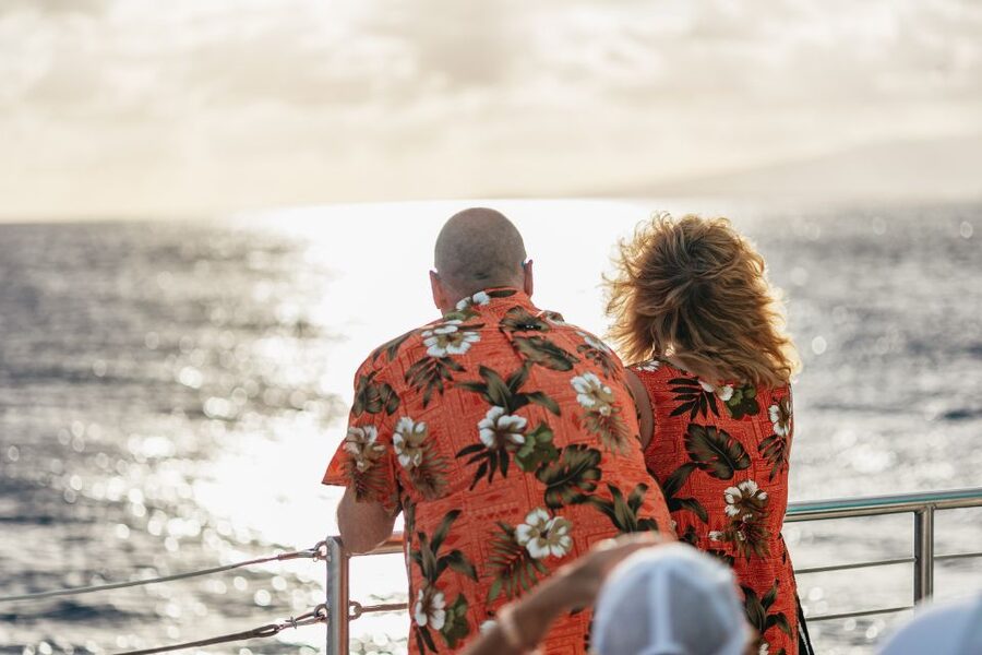 Oahu: Waikiki Sunset Catamaran Cocktail Cruise - A social boat with an easygoing mood