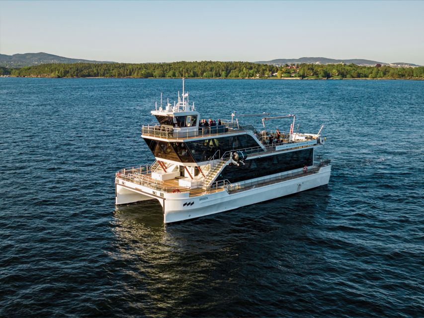 Oslo: 3-Course Dinner & Live Music Cruise on the Oslofjord - Akershus Fortress and the Munch Museum