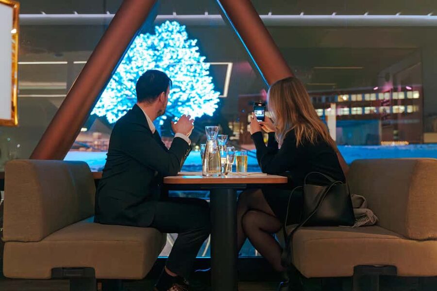 Oslo: 3-Course Dinner & Live Music Cruise on the Oslofjord - Live music and the pace between courses