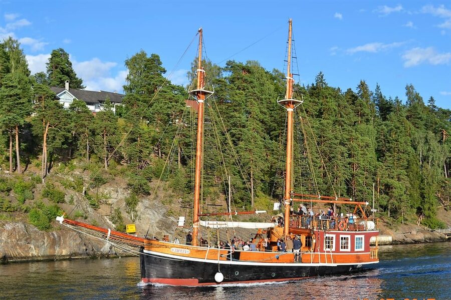 Oslo: Fjord Mini Cruise by Wooden Sailing Ship - Commentary, the app, and what you will hear