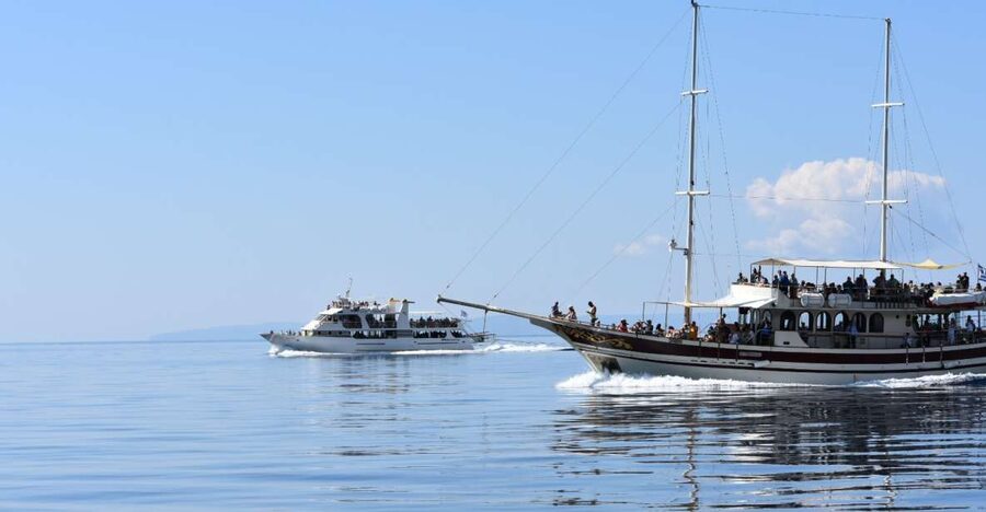 Ouranoupoli: Mount Athos Peninsula Sightseeing Cruise - Why Mount Athos is best viewed from the water