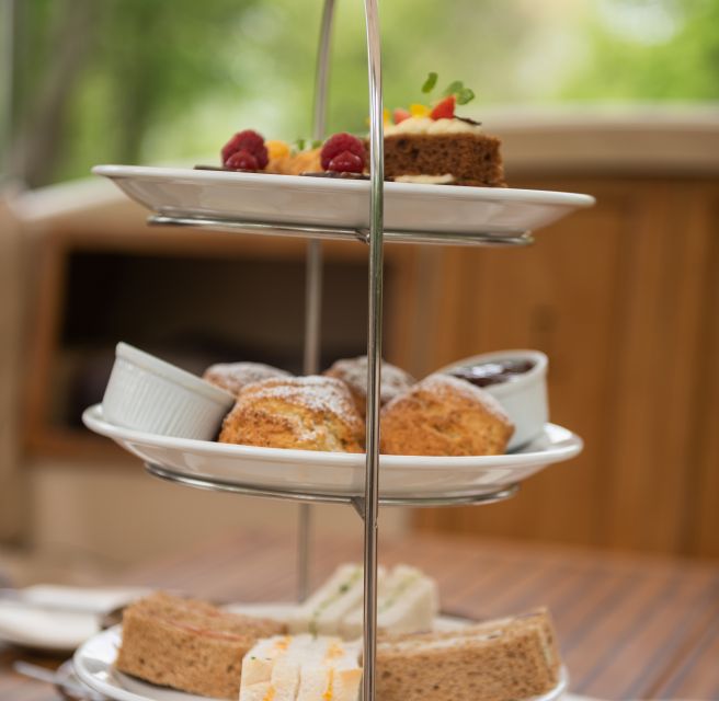 Oxford: Sightseeing River Cruise with Afternoon Tea - Key points to know before booking