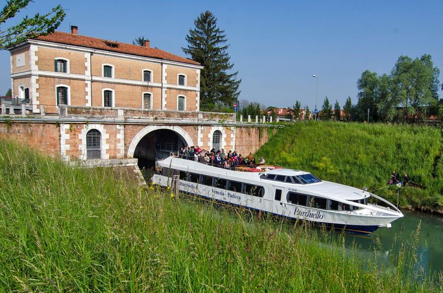 Padua to Venice Boat Cruise of the Brenta Riviera - Locks, swing bridges, and the river towns