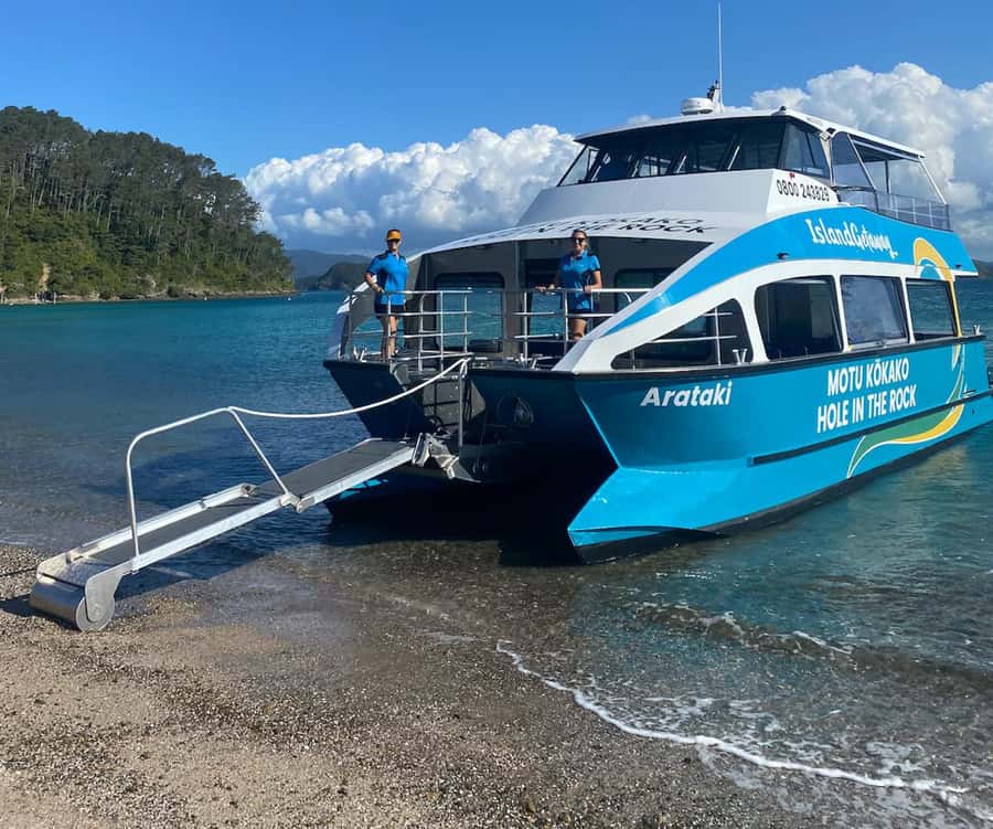 Paihia/Russell: Hole in the Rock Cruise with 2 Island Stops - What the $90 cruise really gives you