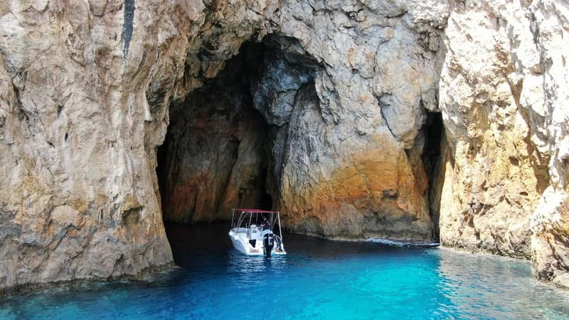 Paleokastritsa: Paradise, Yali Beach & Blue Caves Boat Tour - Paradise Beach, or Chomi, is for swimming only